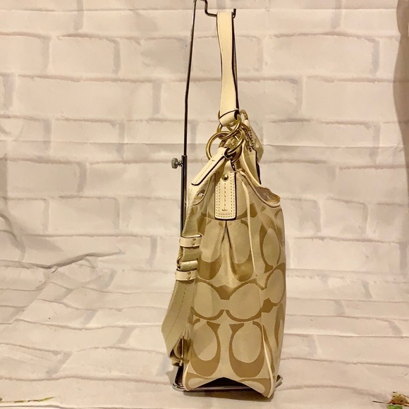 🌻 COACH F21873 🌻 LIGHT KHAKI WHITE SIGNATURE LOGO CONVERTIBLE HOBO MSRP $388 - Picture 7 of 9